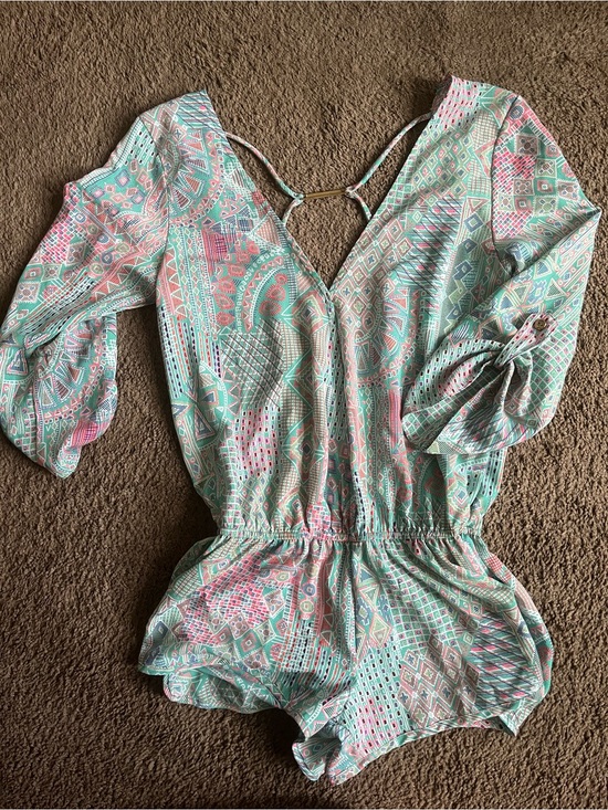 Beach Bunny Other - Beach Bunny Mint & Pink Geometric Girls Romper